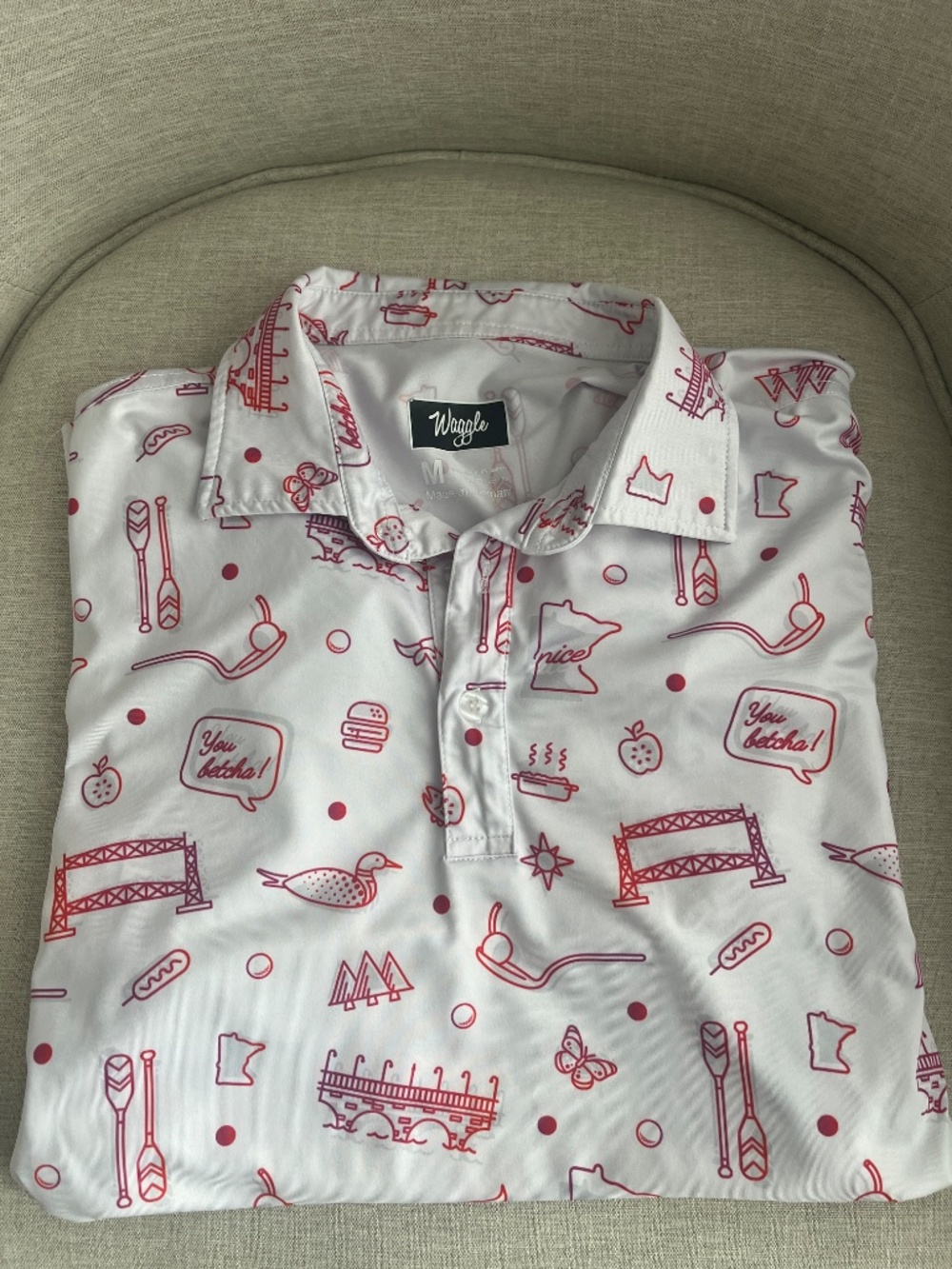 Waggle Golf Men’s Minnesota Icons Performance Polo Shirt Size Medium